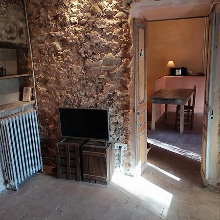 Ca La Iaia Veva Apartment Sant Joan les Fonts Exterior foto