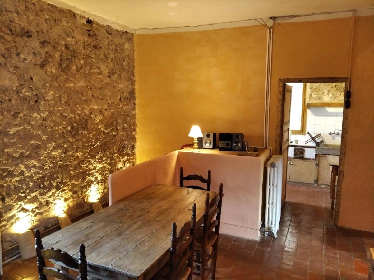 Ca La Iaia Veva Apartment Sant Joan les Fonts Exterior foto